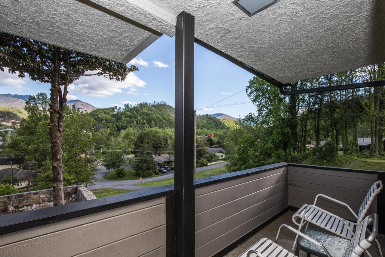 Chalet Inn Gatlinburg Εξωτερικό φωτογραφία